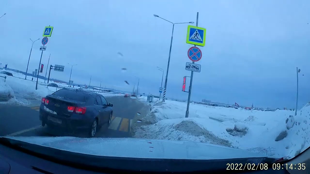 Почти ДТП. Коммунарка, Ольховая (08.02.2022)